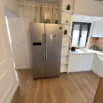 Hugo Apartment