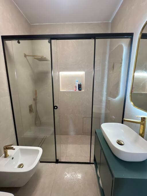 Apartment Hugo Tirana